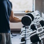 Man på gym